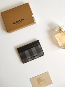 Burberry Wallets 31